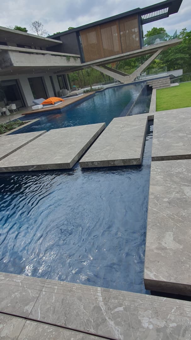 23e42303 c7db 4526 aec7 e09d431f7d8d